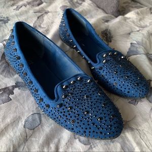CARLOS | spiked and studded blue flats